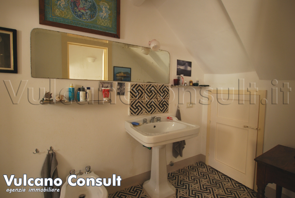 Old town refurbished flat