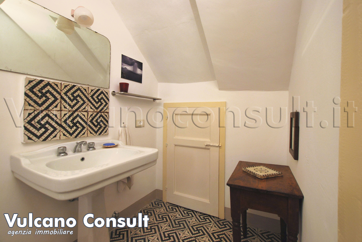 Old town refurbished flat