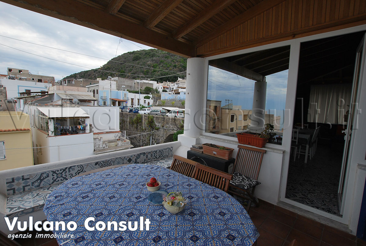 Terrazzino attrezzato