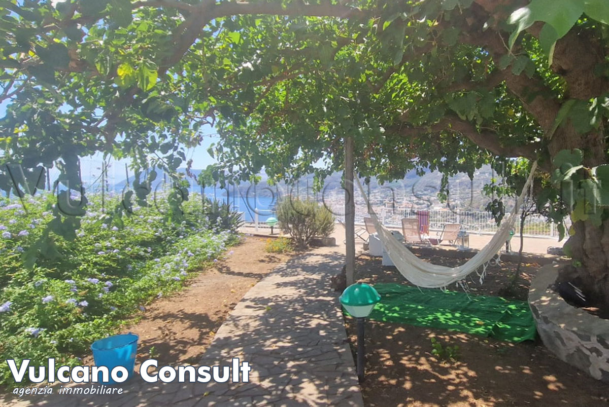 Villa vista mare Serra Lipari