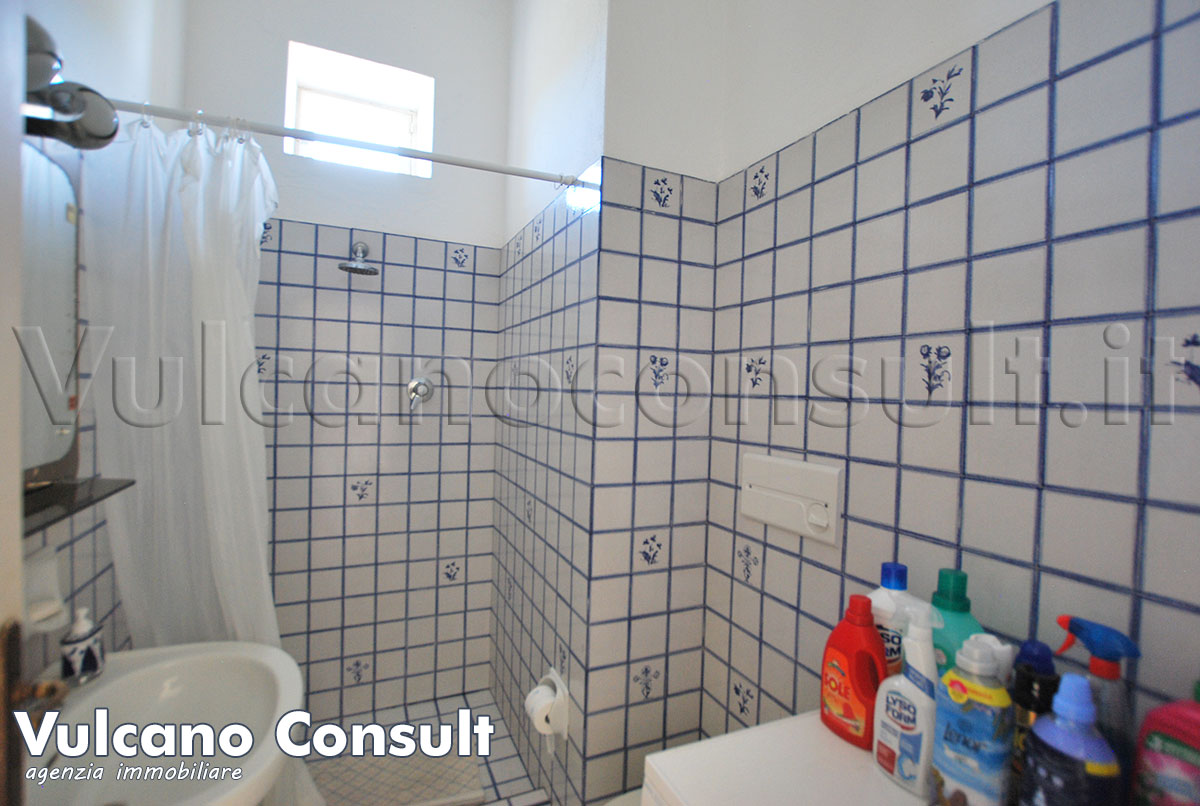 Bagno con doccia