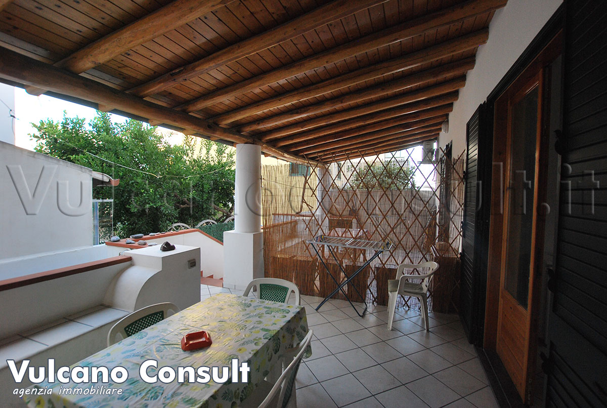 Canneto appartamento con terrazzo