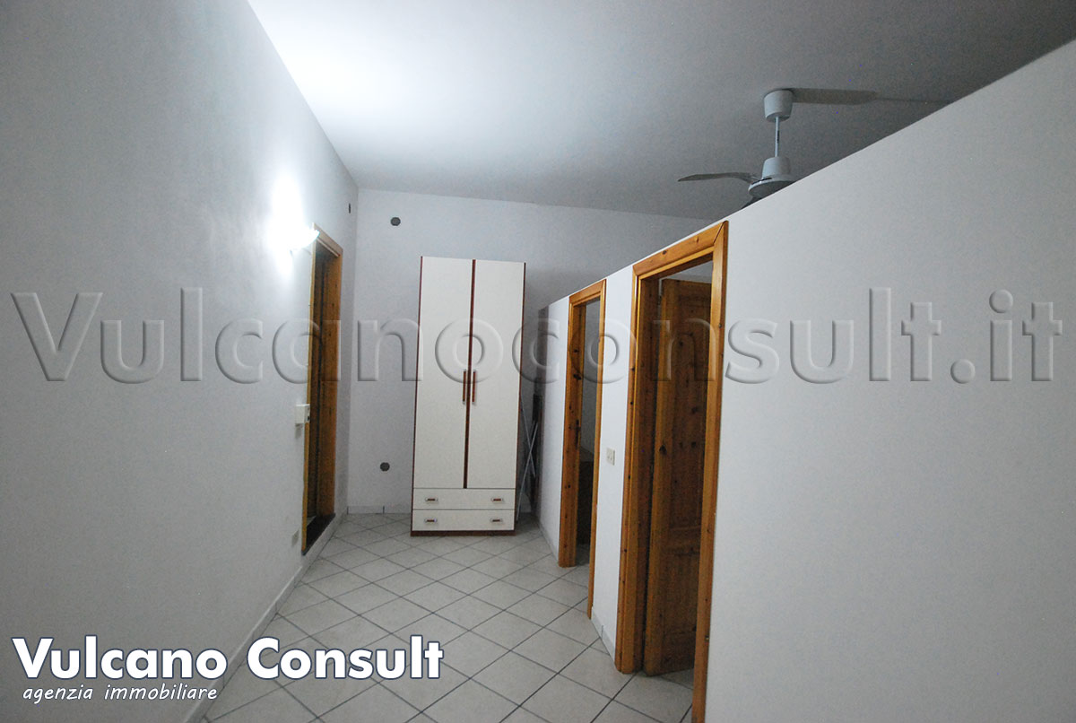 Canneto appartamento con terrazzo