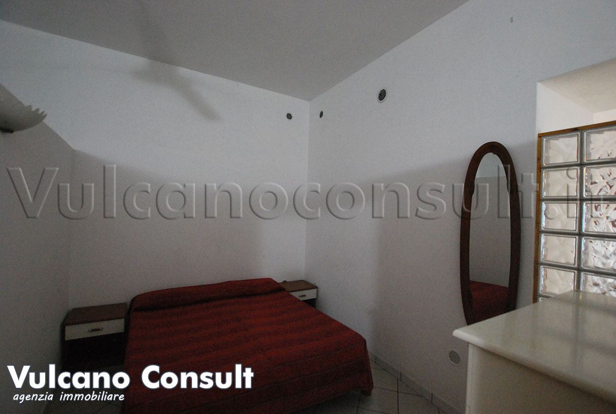 Canneto appartamento con terrazzo