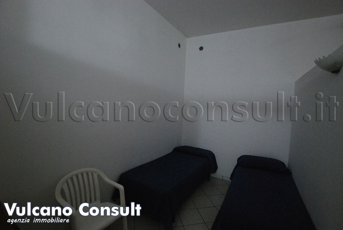 Canneto appartamento con terrazzo