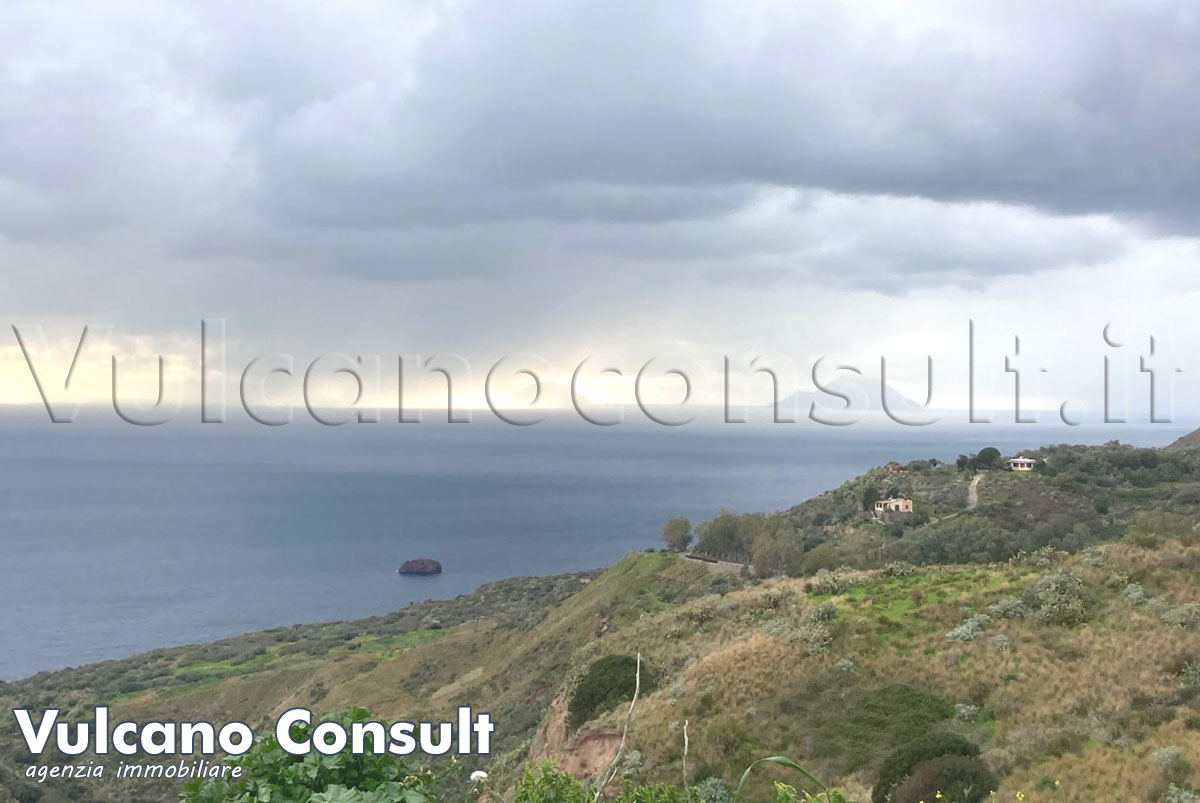 Terreno panoramico Lipari