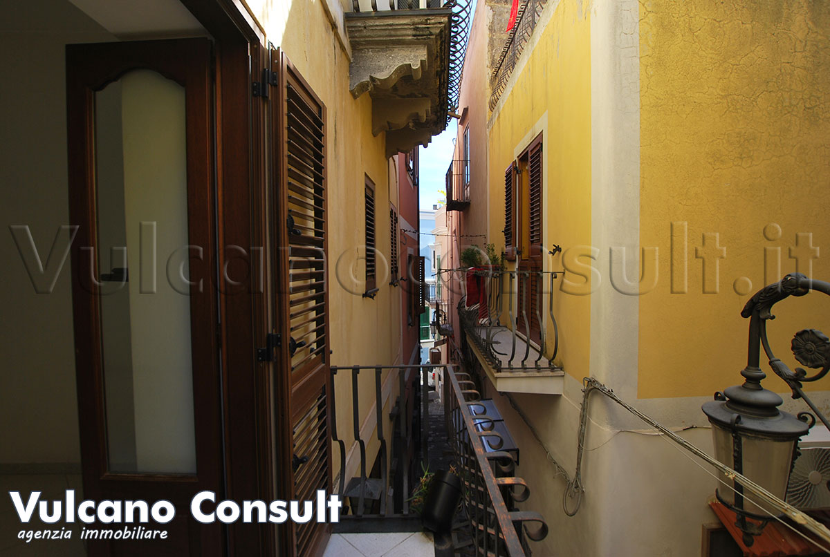 Appartamento Vico Volpe centro Lipari