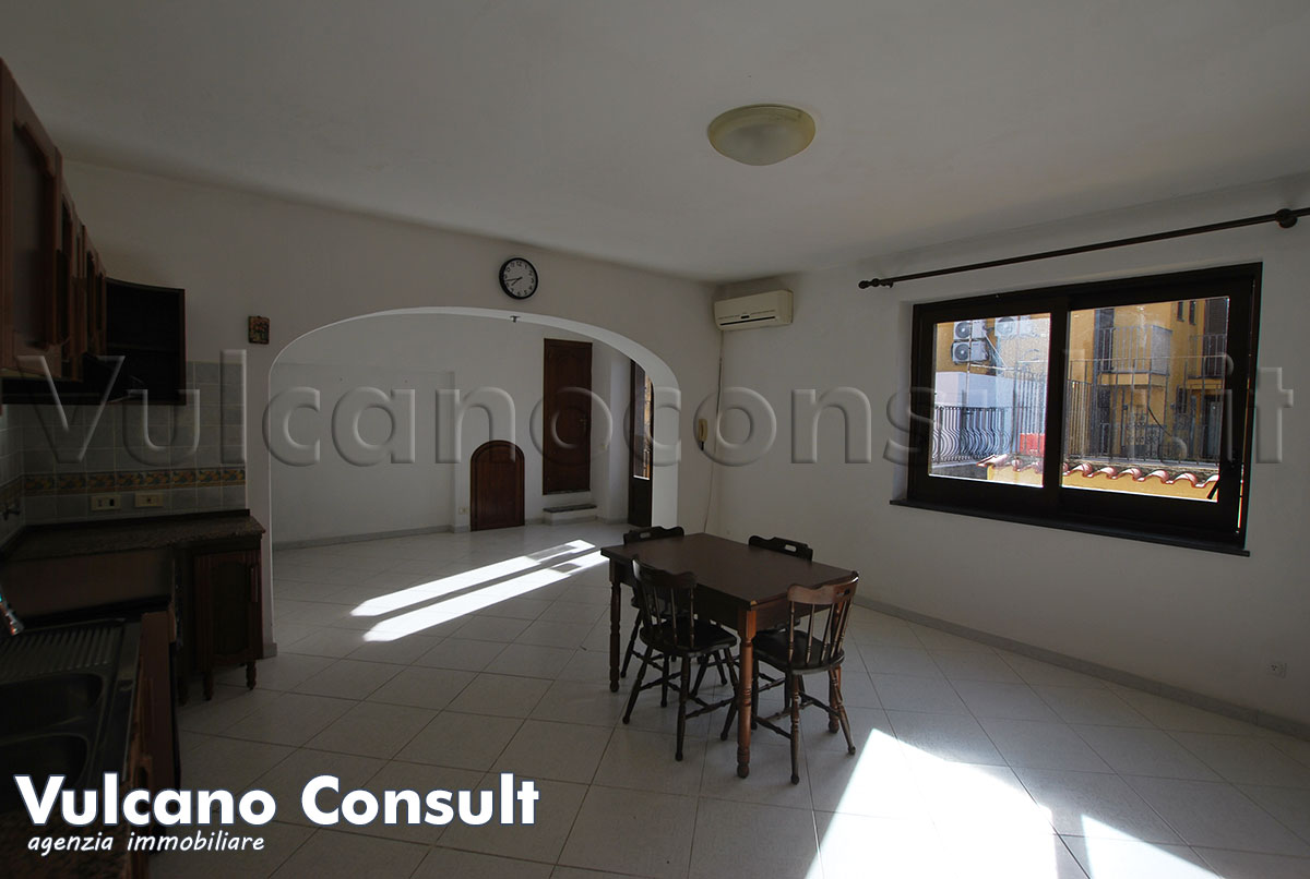 Appartamento Vico Volpe centro Lipari