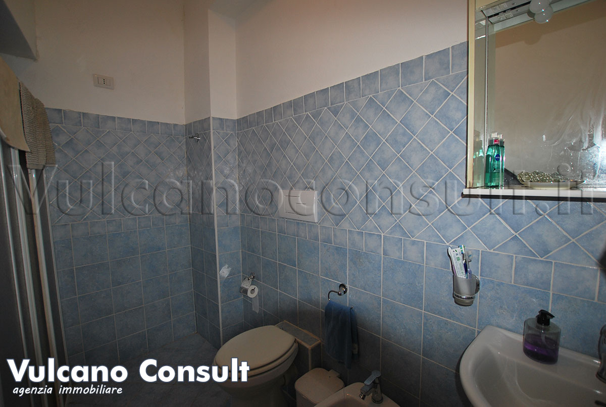 Bagno con doccia