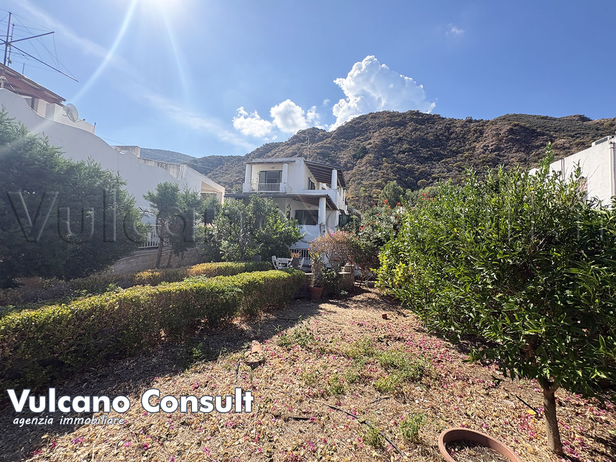 Casa indipendente Acquacalda Lipari
