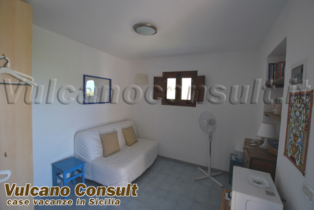 Vendesi villa Malfa Salina