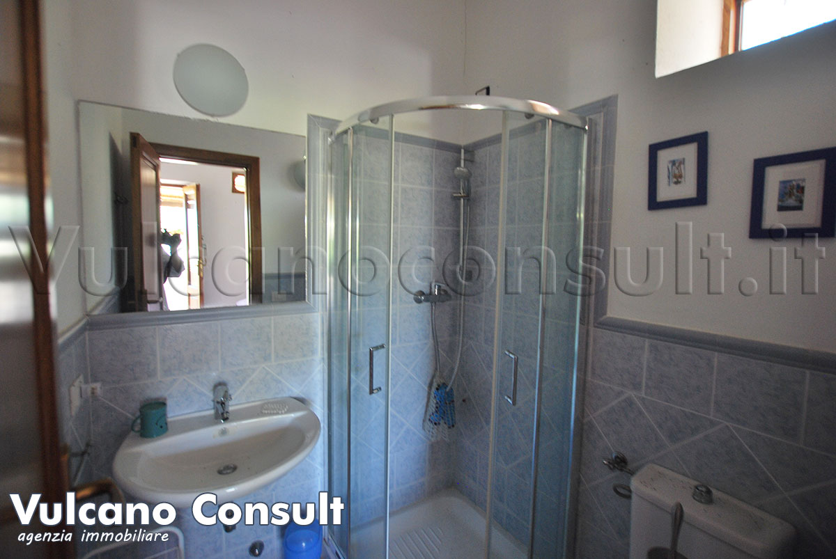 Bagno con doccia