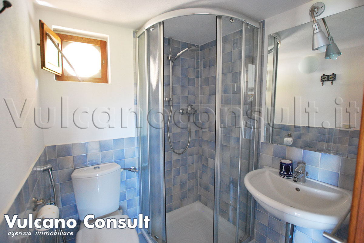Bagno con doccia