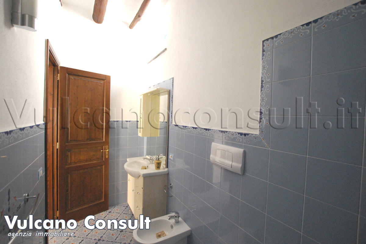 Bagno con doccia