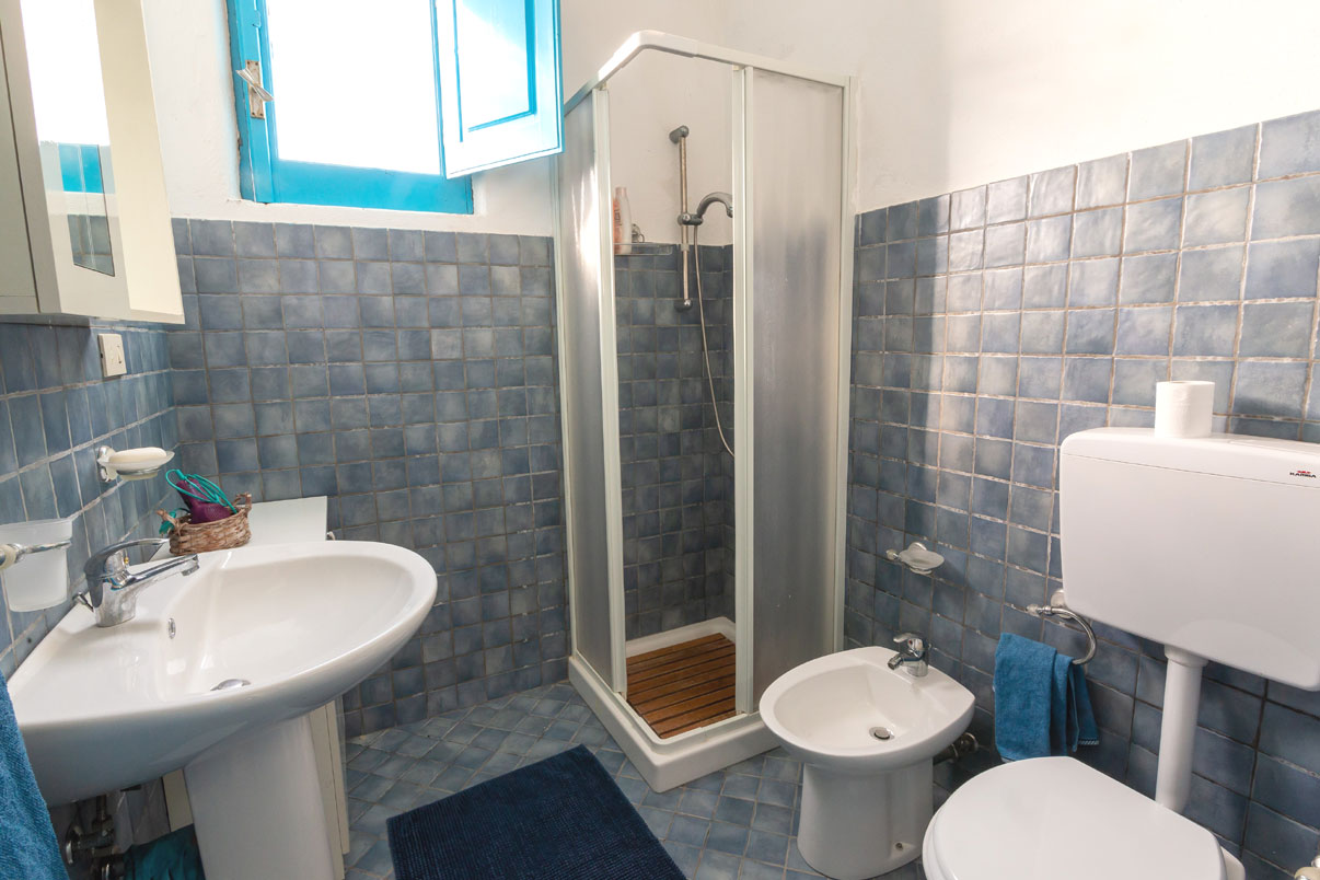 Bagno con doccia