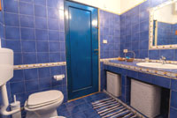 Bagno con doccia