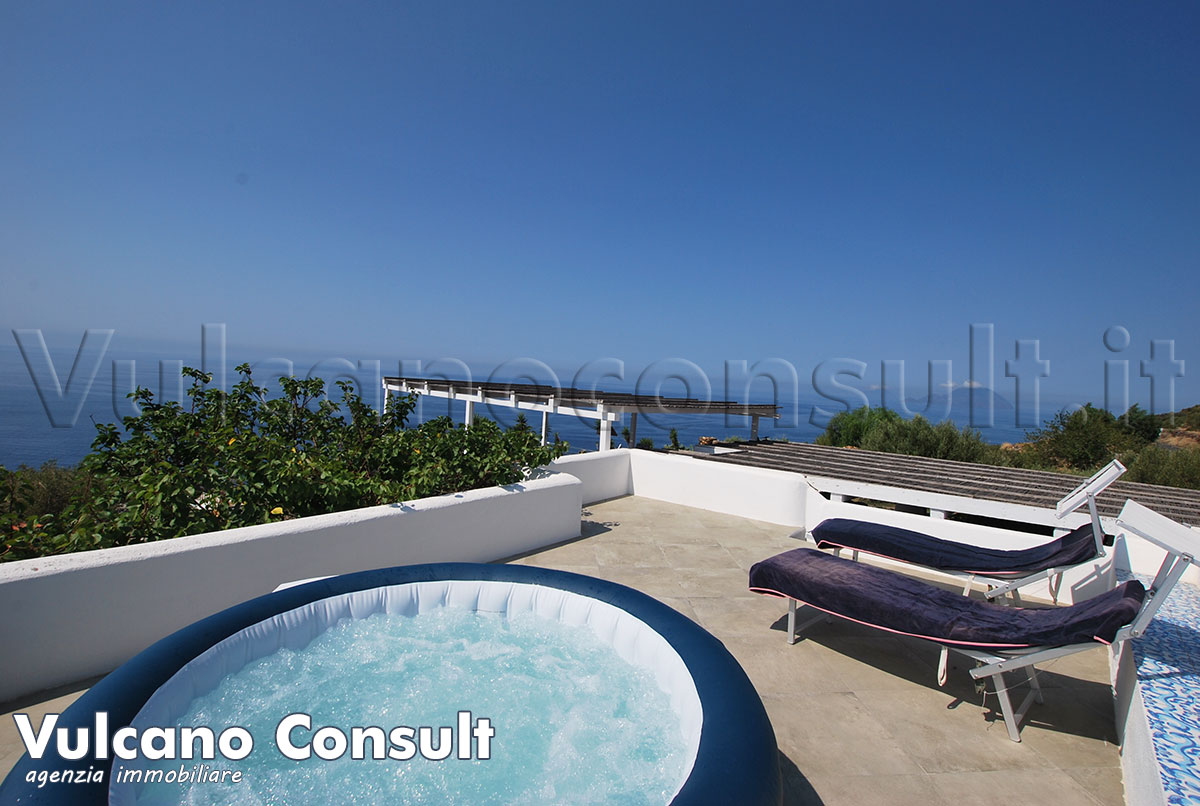 Terrazzino vista mare