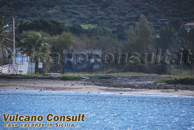 Fabbricato a mare Vulcano
