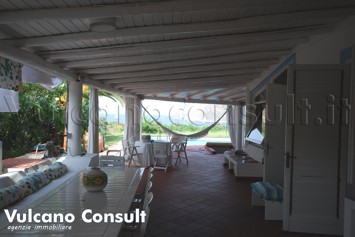 Casa con piscina Vulcano