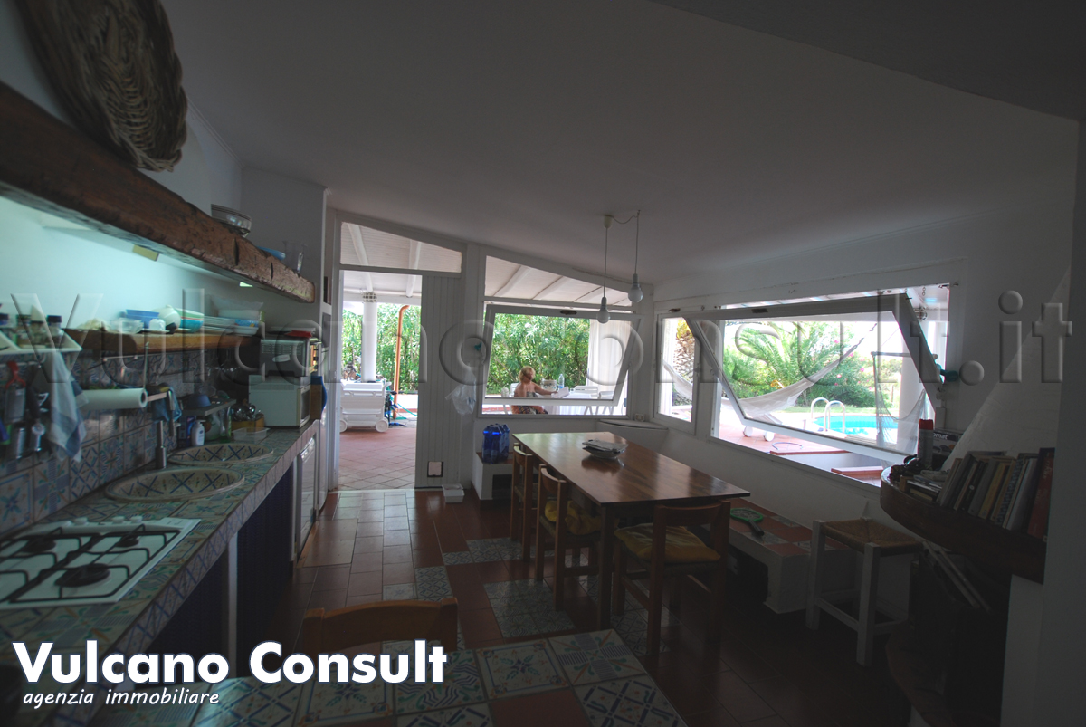 Casa con piscina Vulcano