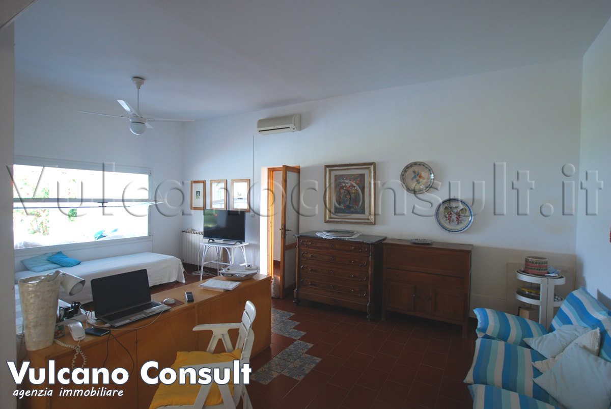 Casa con piscina Vulcano