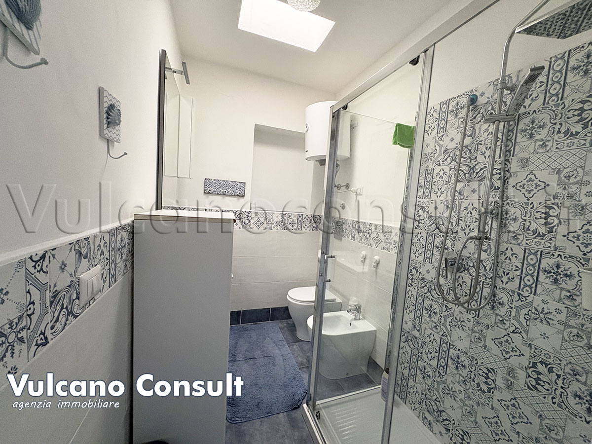 Bagno con doccia
