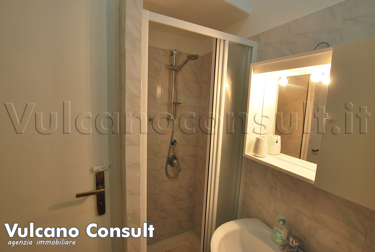 Bagno con doccia