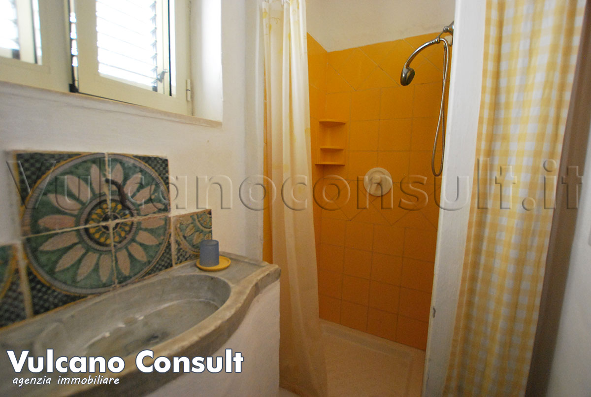 Bagno con doccia