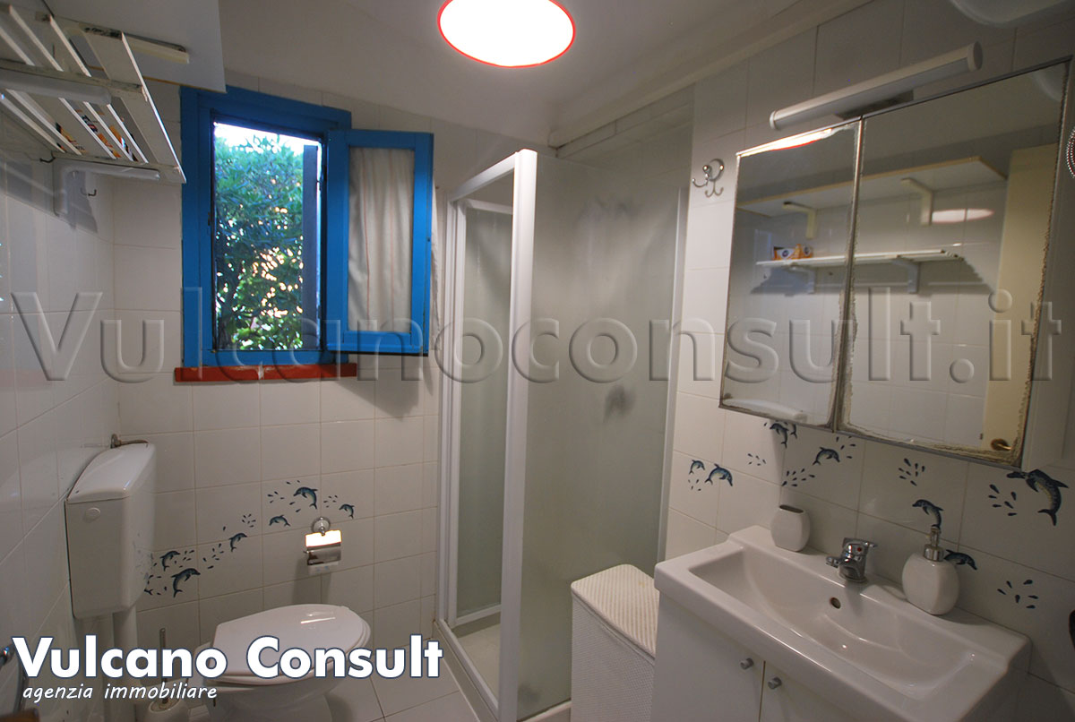 Bagno con doccia