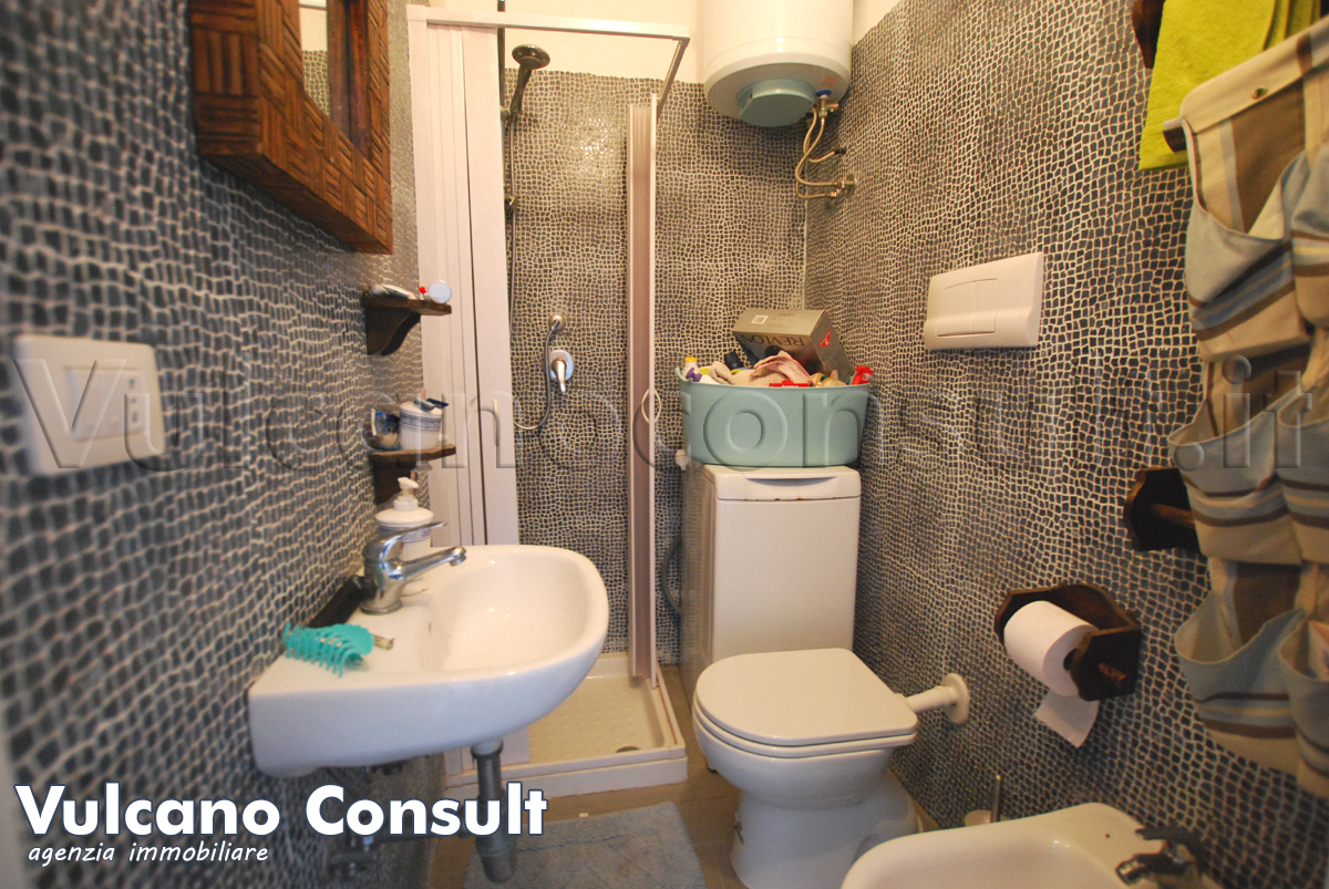 Bagno con doccia